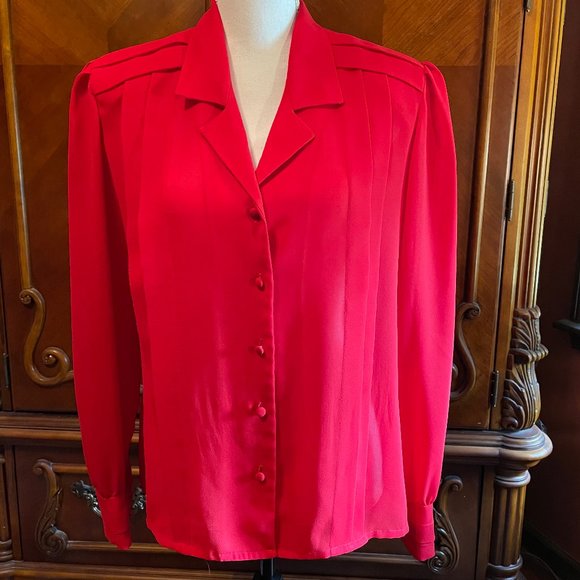Beautiful "Kelly Scott" Red Blouse Size 10 but fits like a 12. - Picture 1 of 4